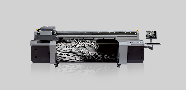 小型萬(wàn)能打印機(jī),卷材uv打印機(jī)價(jià)格